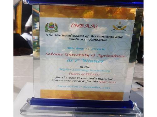 SUA Yapata Tuzo Ya Nafasi ya Kwanza ya Uandaaji wa Taarifa ya Mahesabu kwa Viwango vya Kimataifa